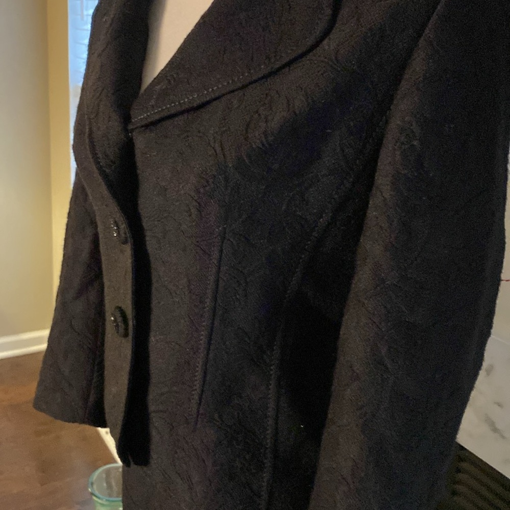 Black lined 2 piece suit - black blended jacquard. - Picture 3 of 11